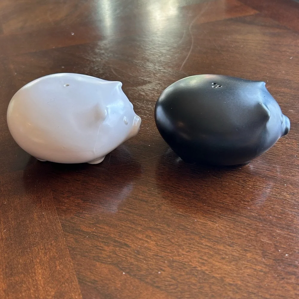 Jonathan Adler Pig Salt and Pepper Shakers